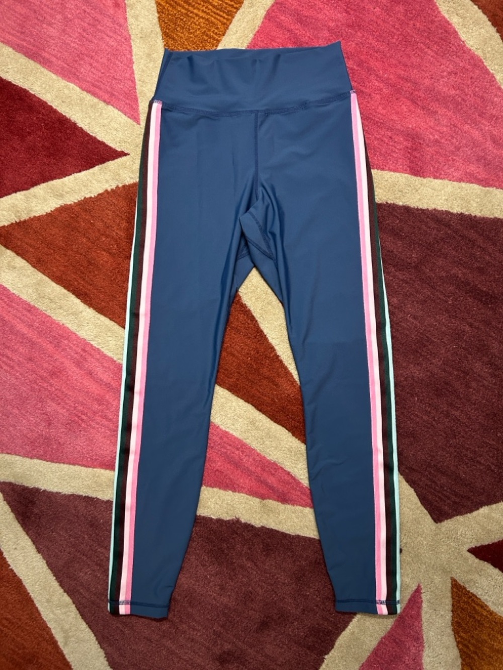 Spiritual Gangster Leggings Size M